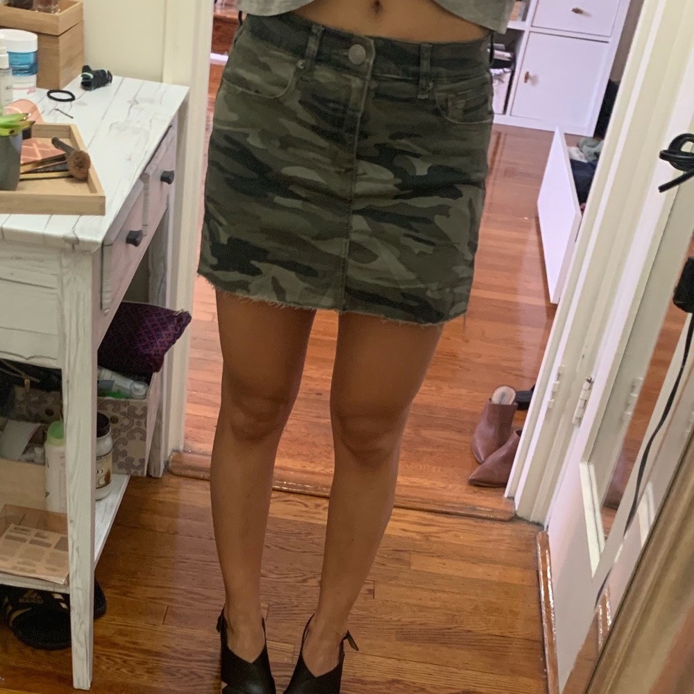 Express Camo Mini skirt